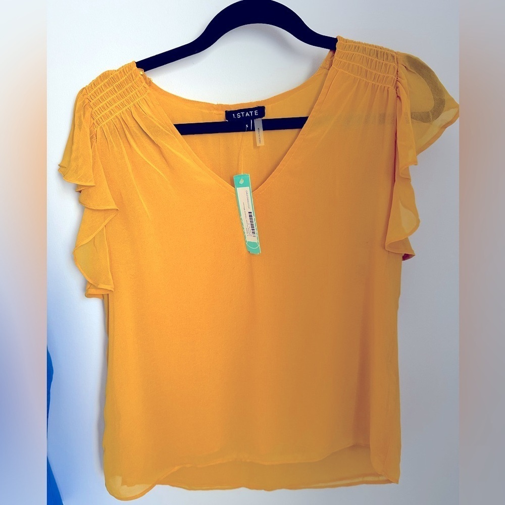 NWT 1.State Dakota Flutter Sleeve Blouse Mustard -Small
